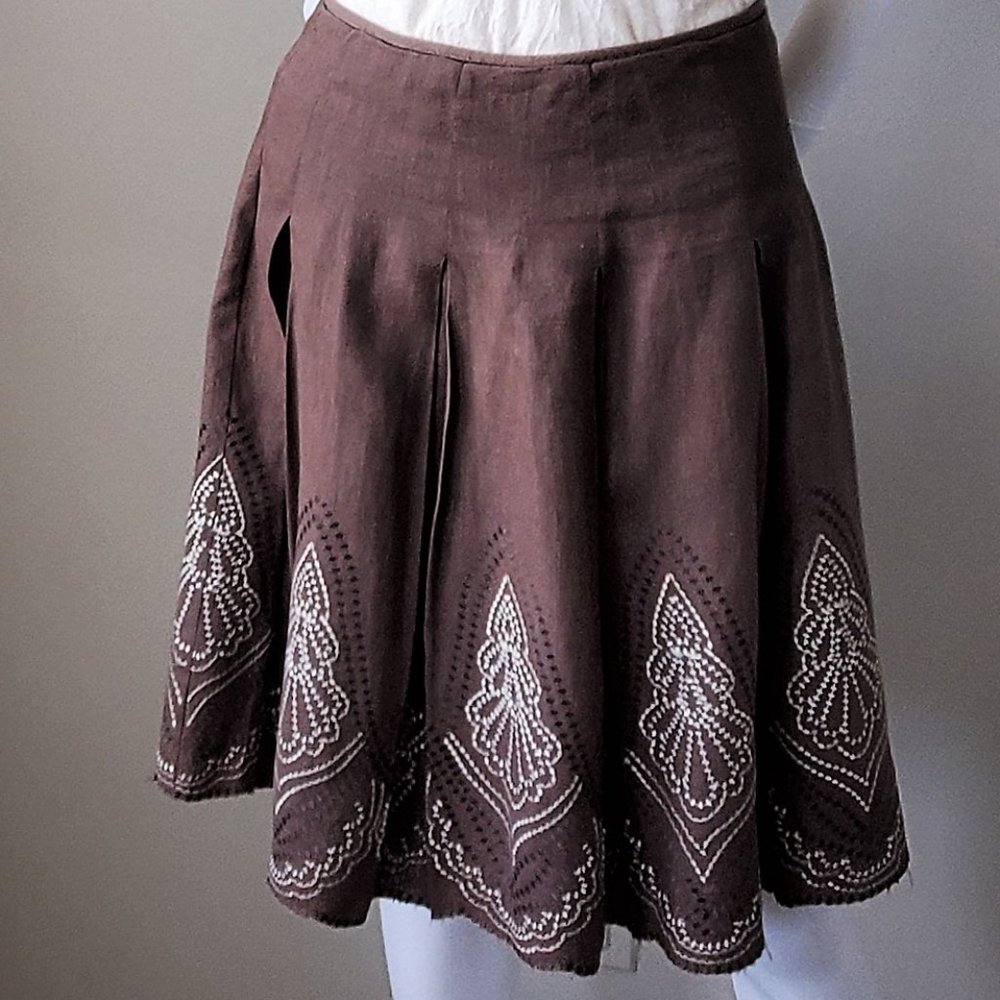 T Tahari | Brown White Embroidered Skirt | A-Line | Size 2